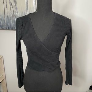 Black Long Sleeve Crop Top